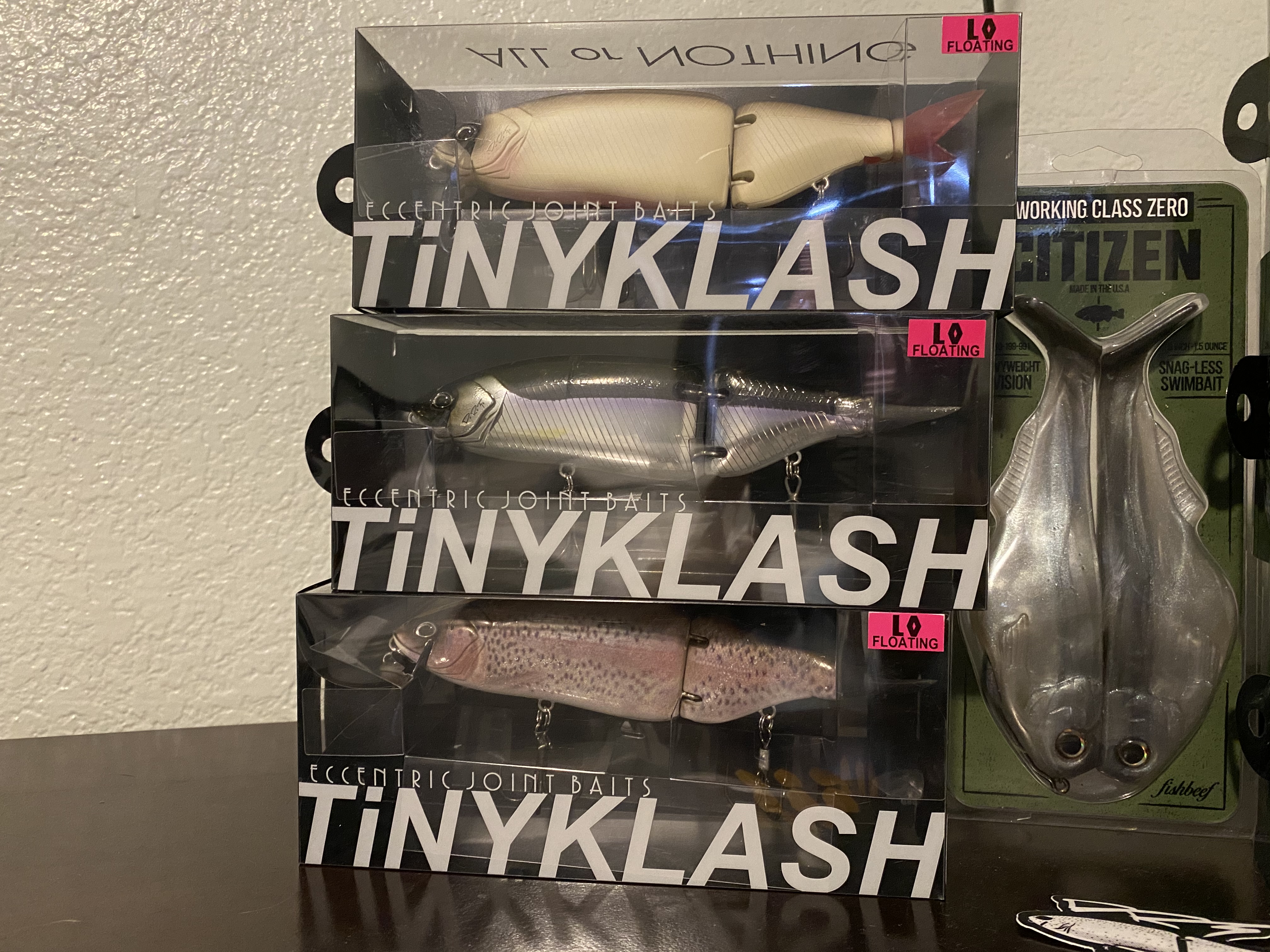 Drt lot - Black Market - Swimbait Underground