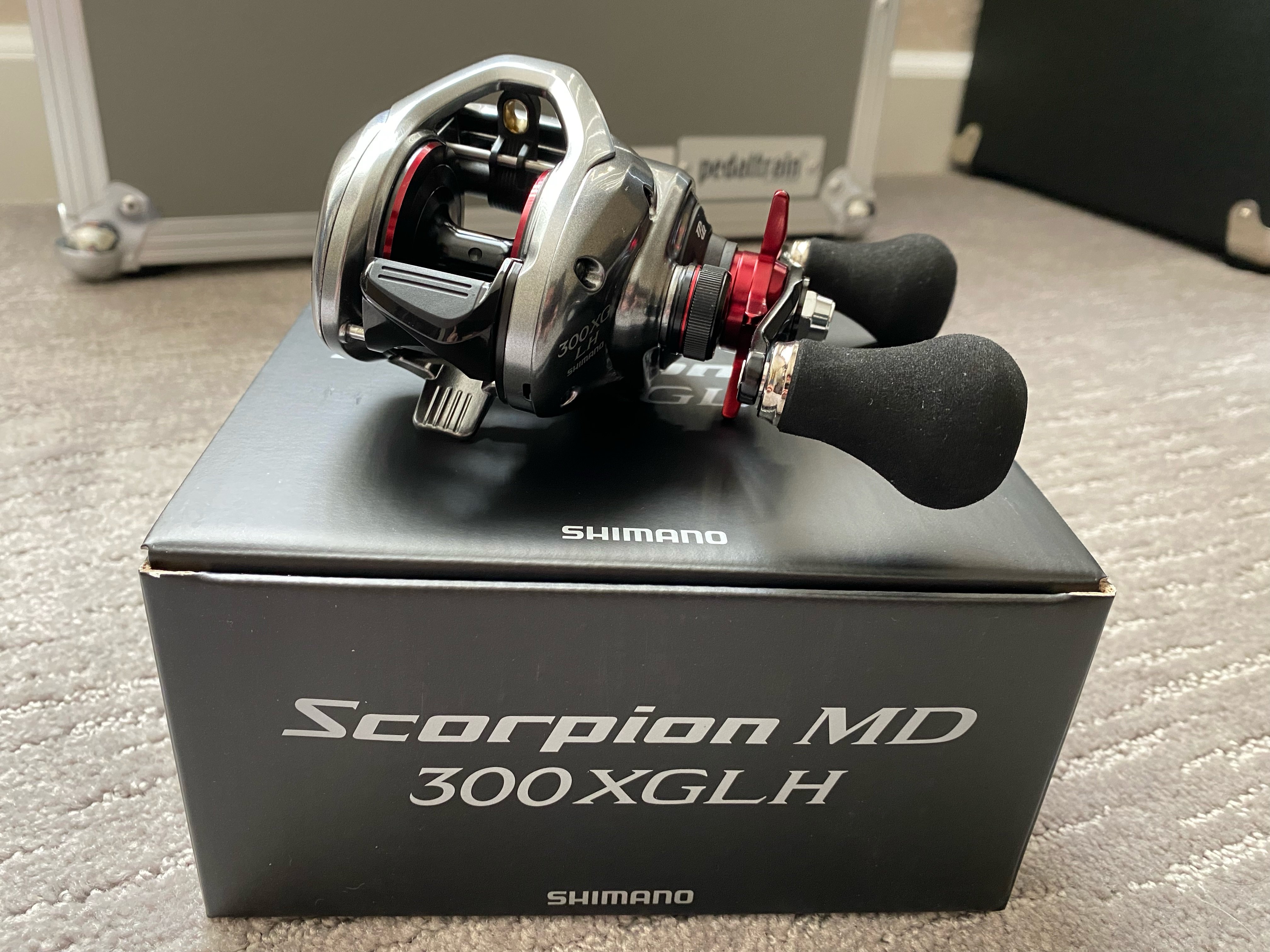 Shimano Scorpion MD 300XGLH - Black Market - Swimbait Underground