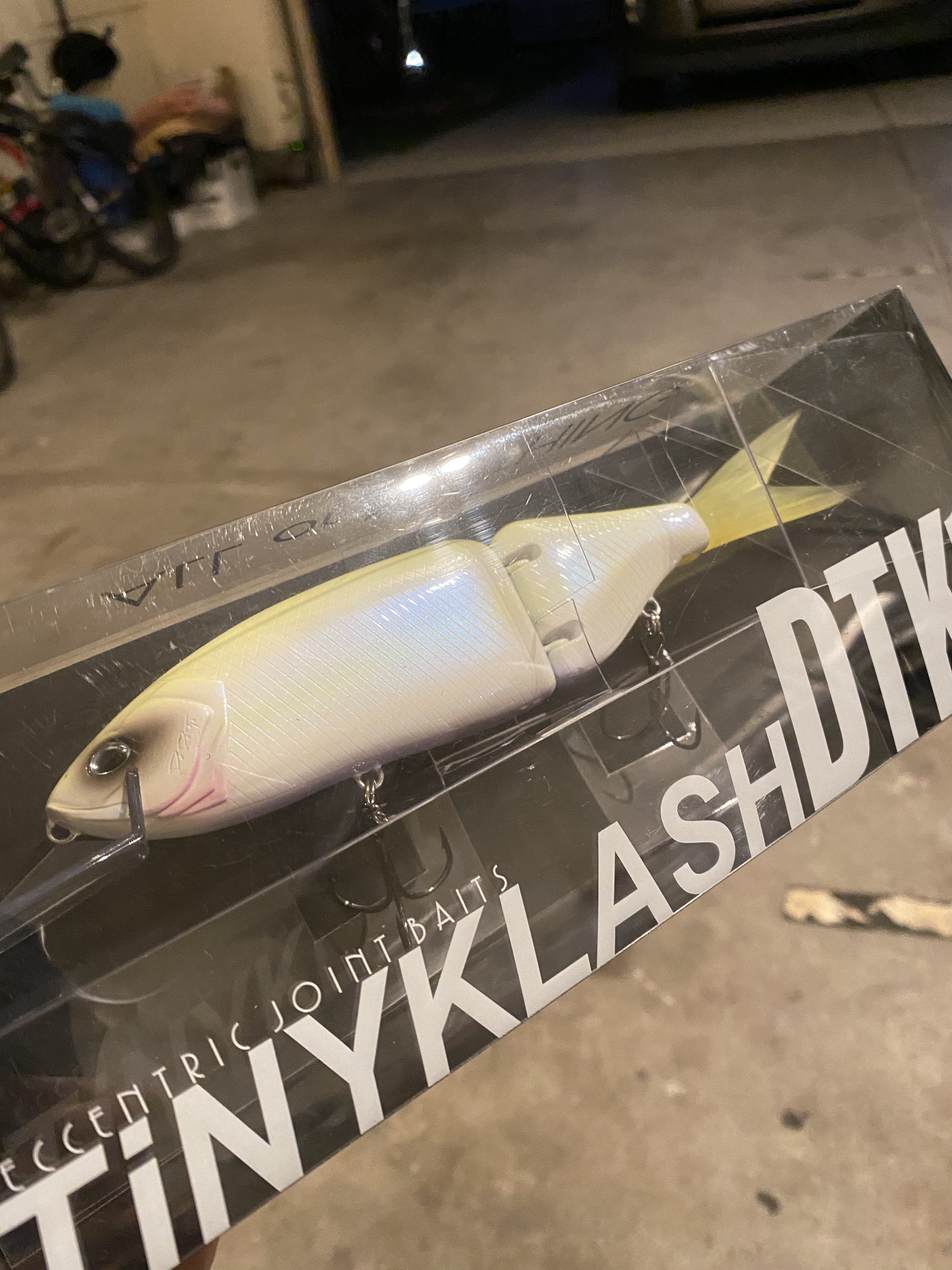 DRT DTK13 Queen - Black Market - Swimbait Underground