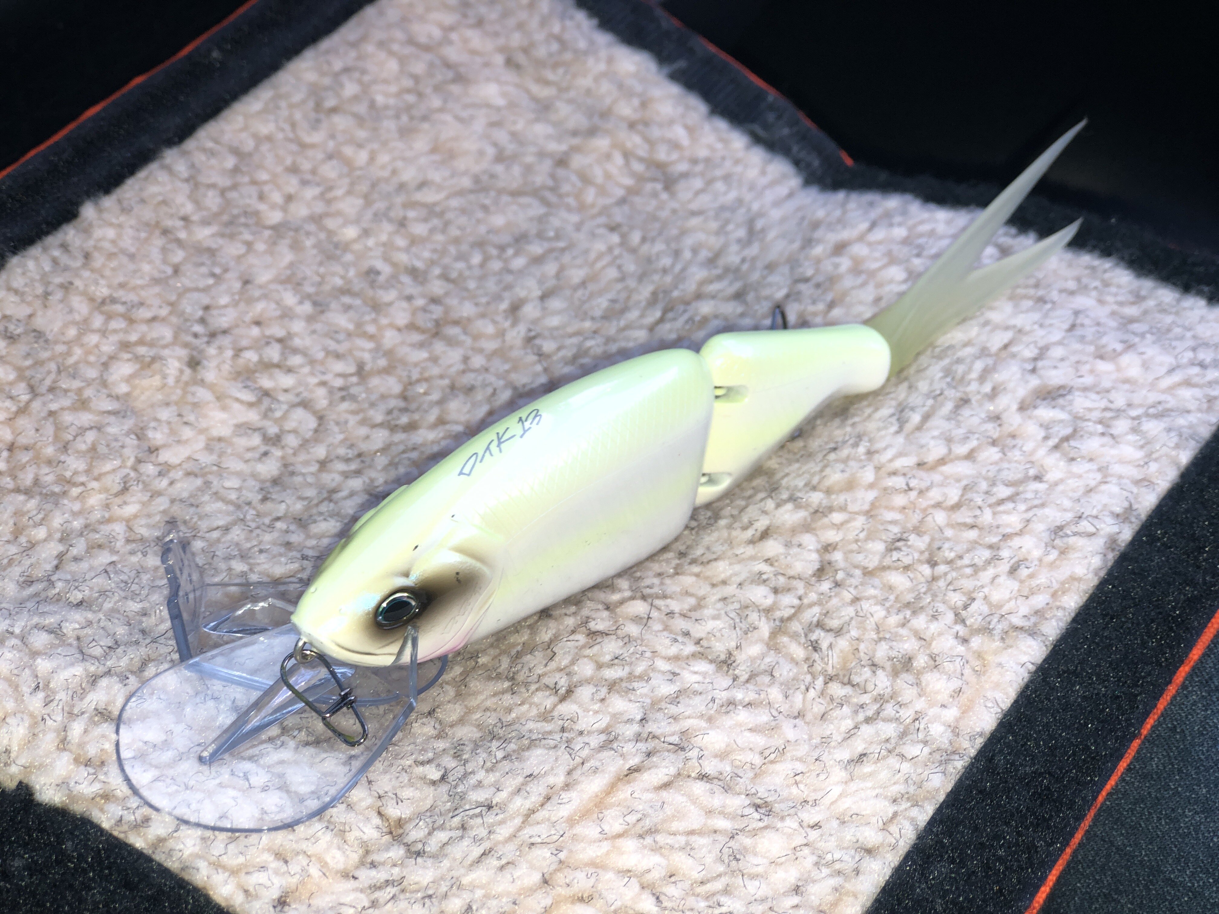 DRT DTK13 QUEEN - Black Market - Swimbait Underground