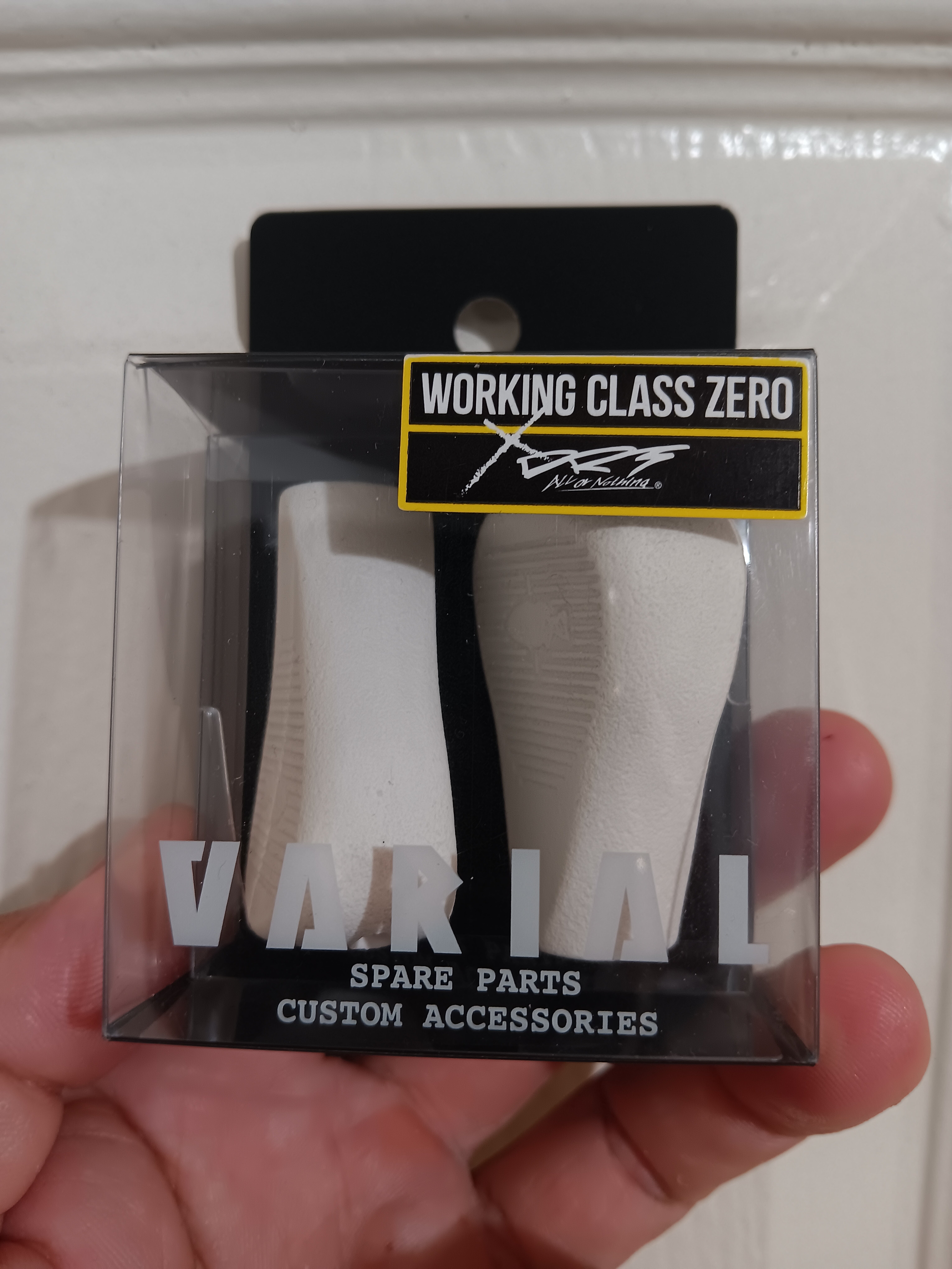 Drt flat white knobs for lime green - Black Market - Swimbait