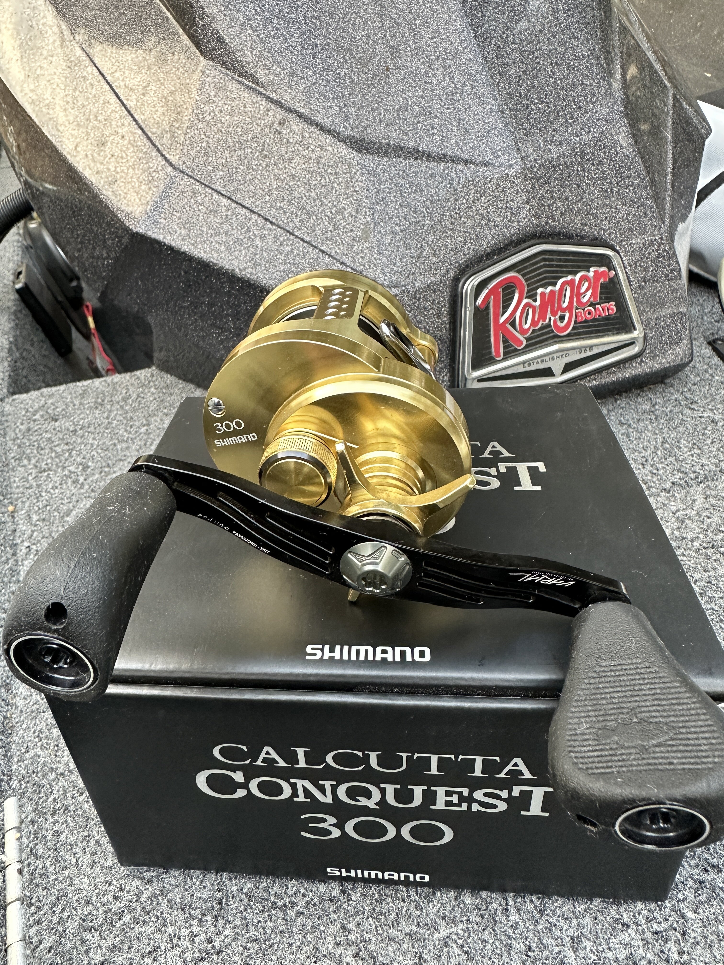 Shimano Calcutta conquest 300 and Varial handle! - Black Market