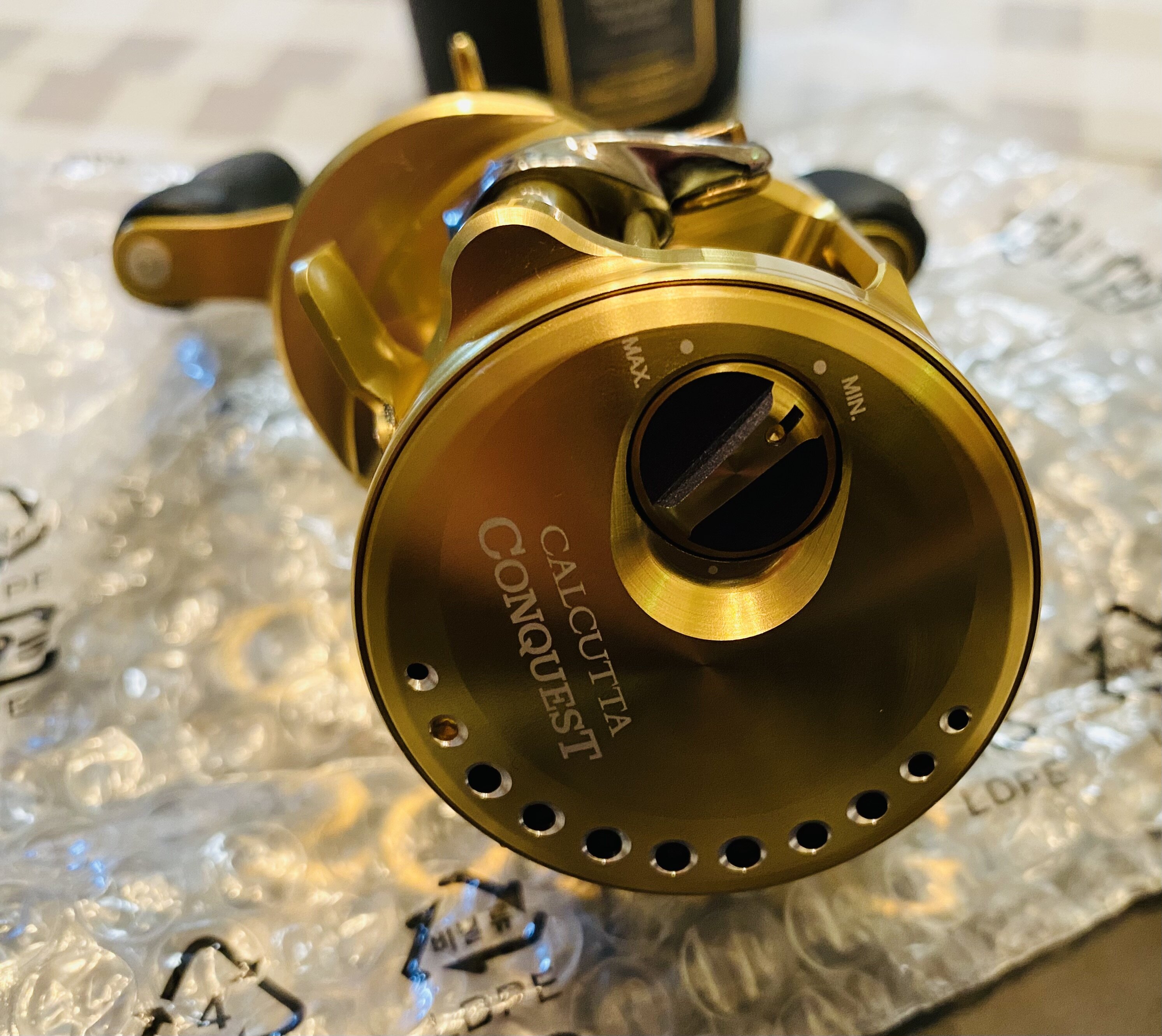 Shimano Calcutta conquest 200xg - Black Market - Swimbait Underground