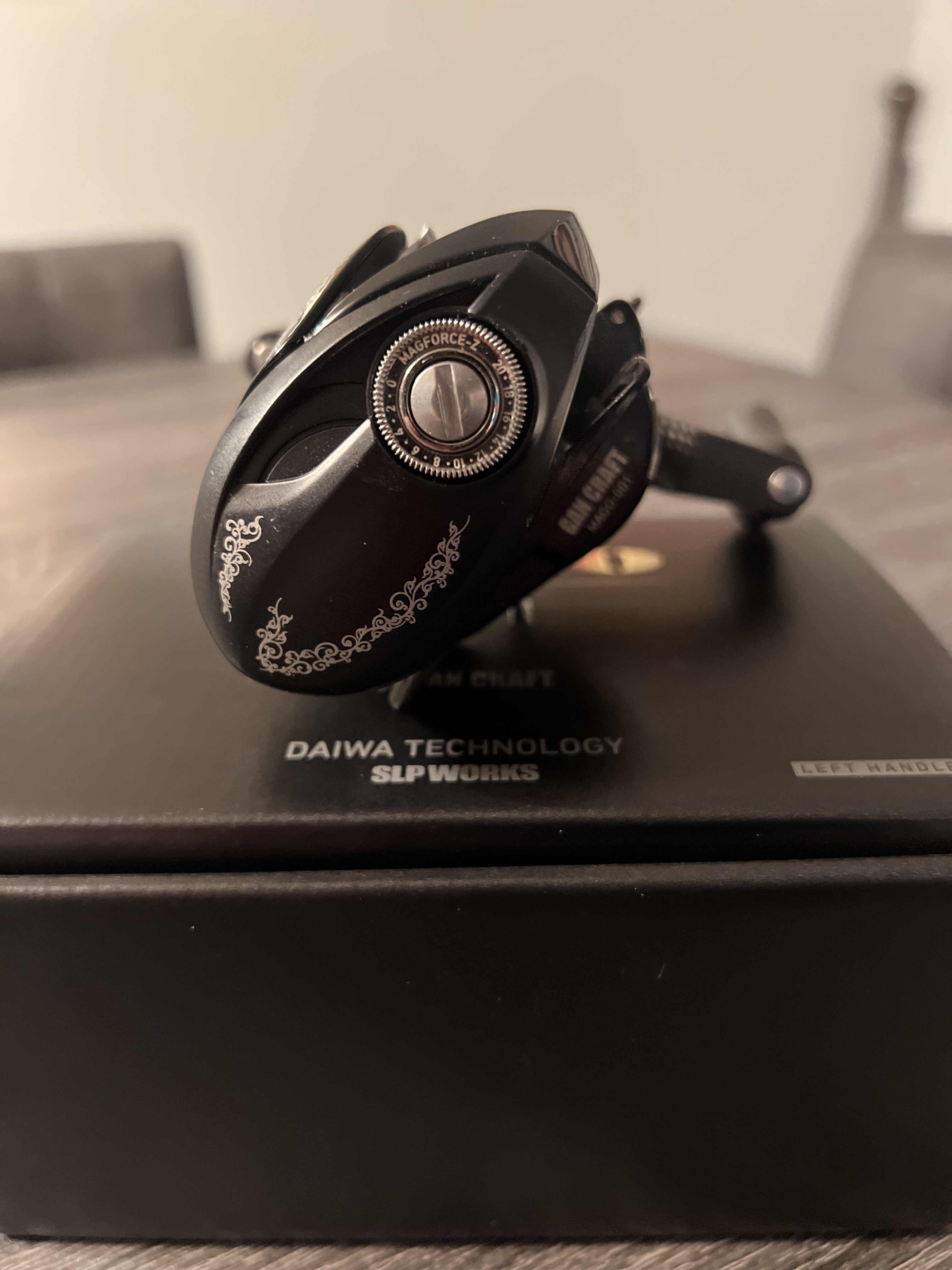 Mago 001 LH - Black Market - Swimbait Underground