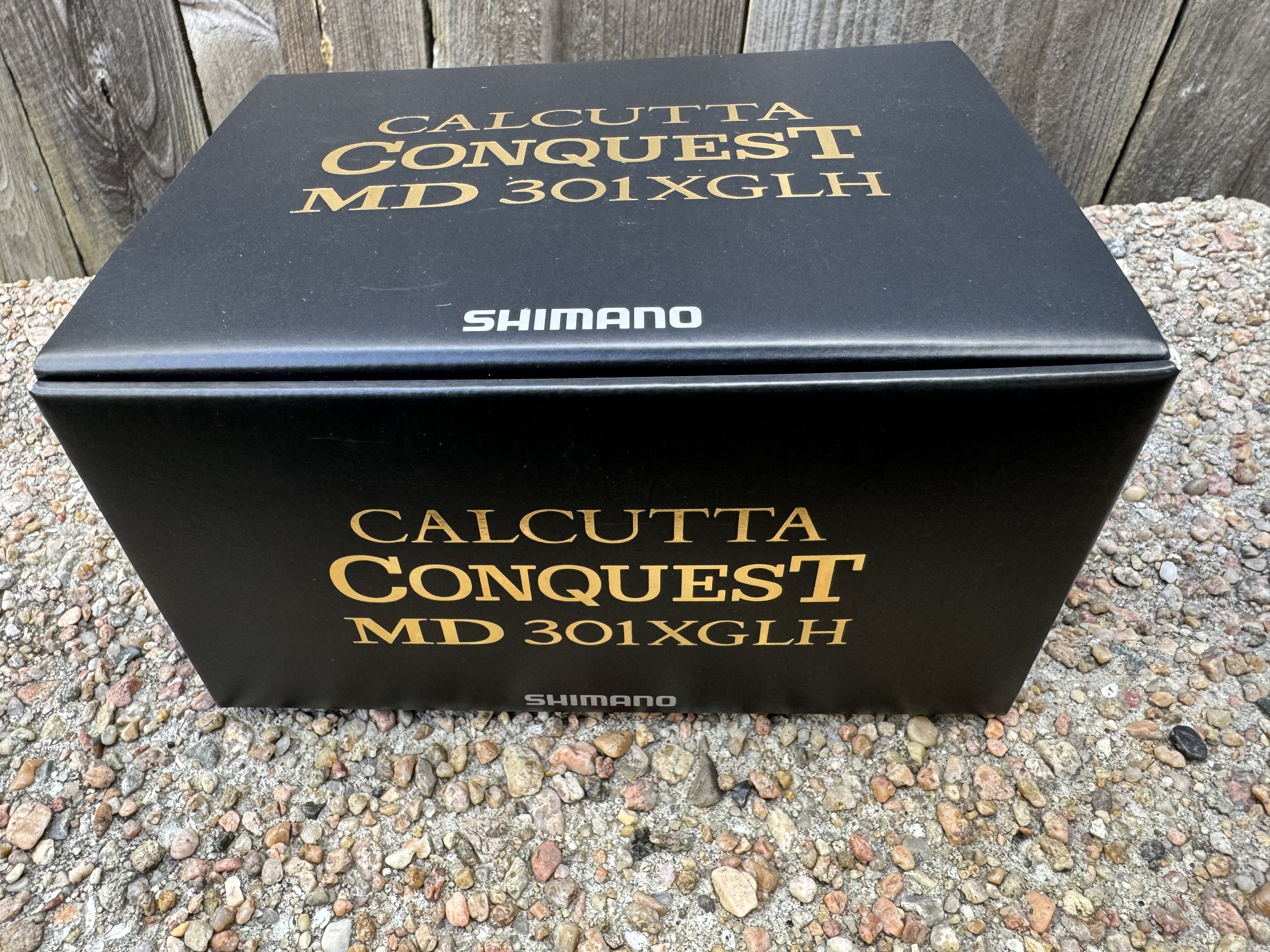 Shimano Calcutta Conquest MD XG 301 - Black Market - Swimbait