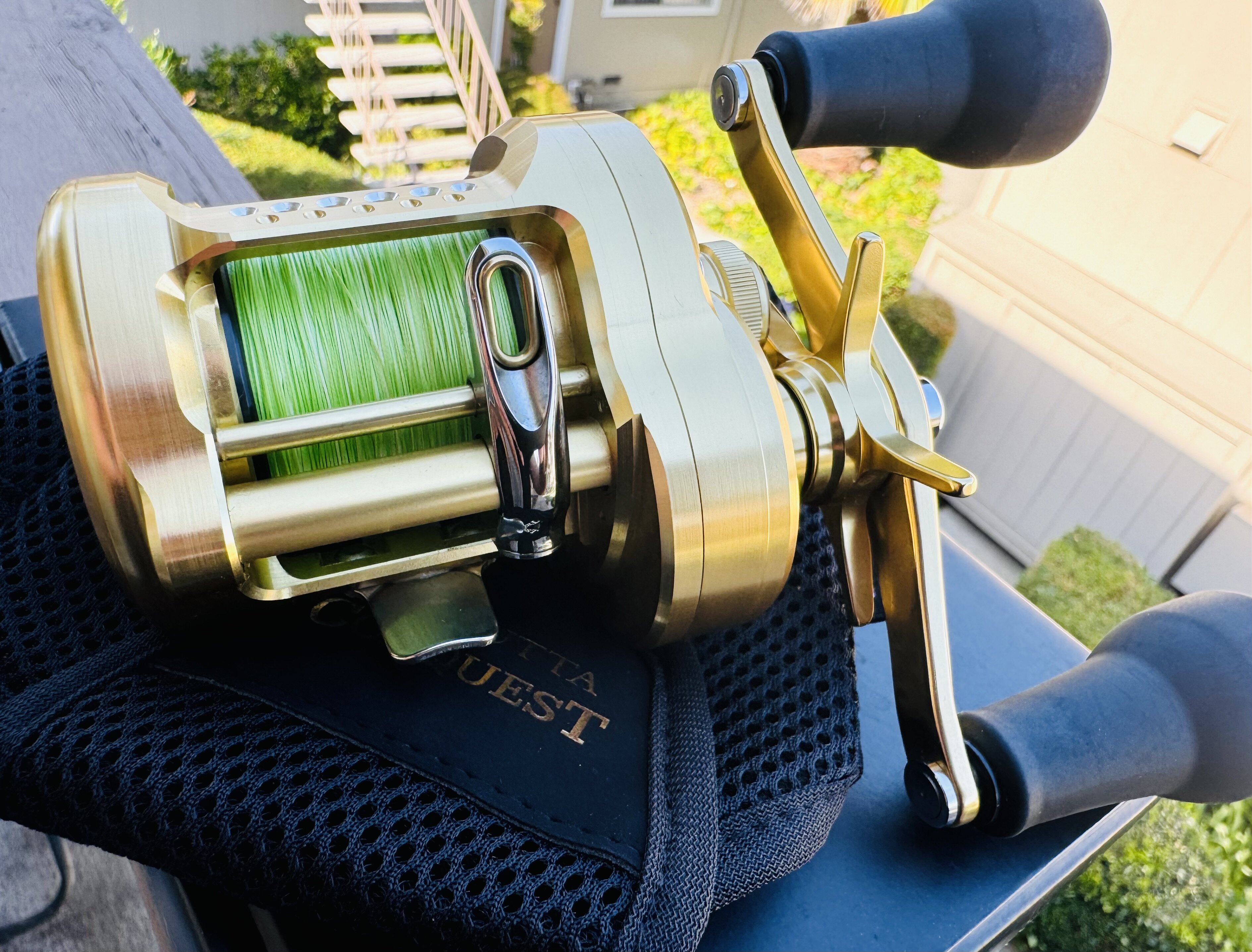 Shimano Calcutta Conquest MD XG 401 - Black Market - Swimbait