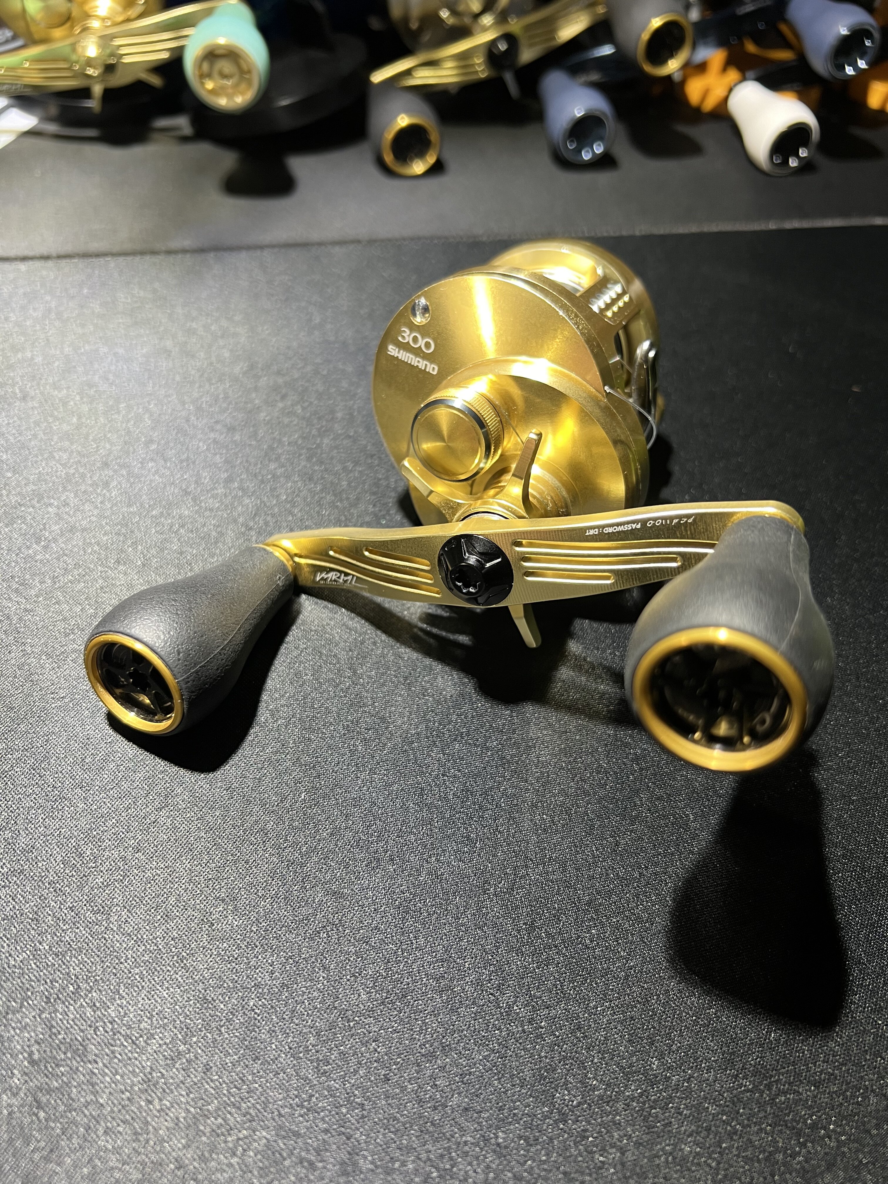 18 CONQUEST 300 w/ GOLD 110 VARIAL - Black Market - Swimbait