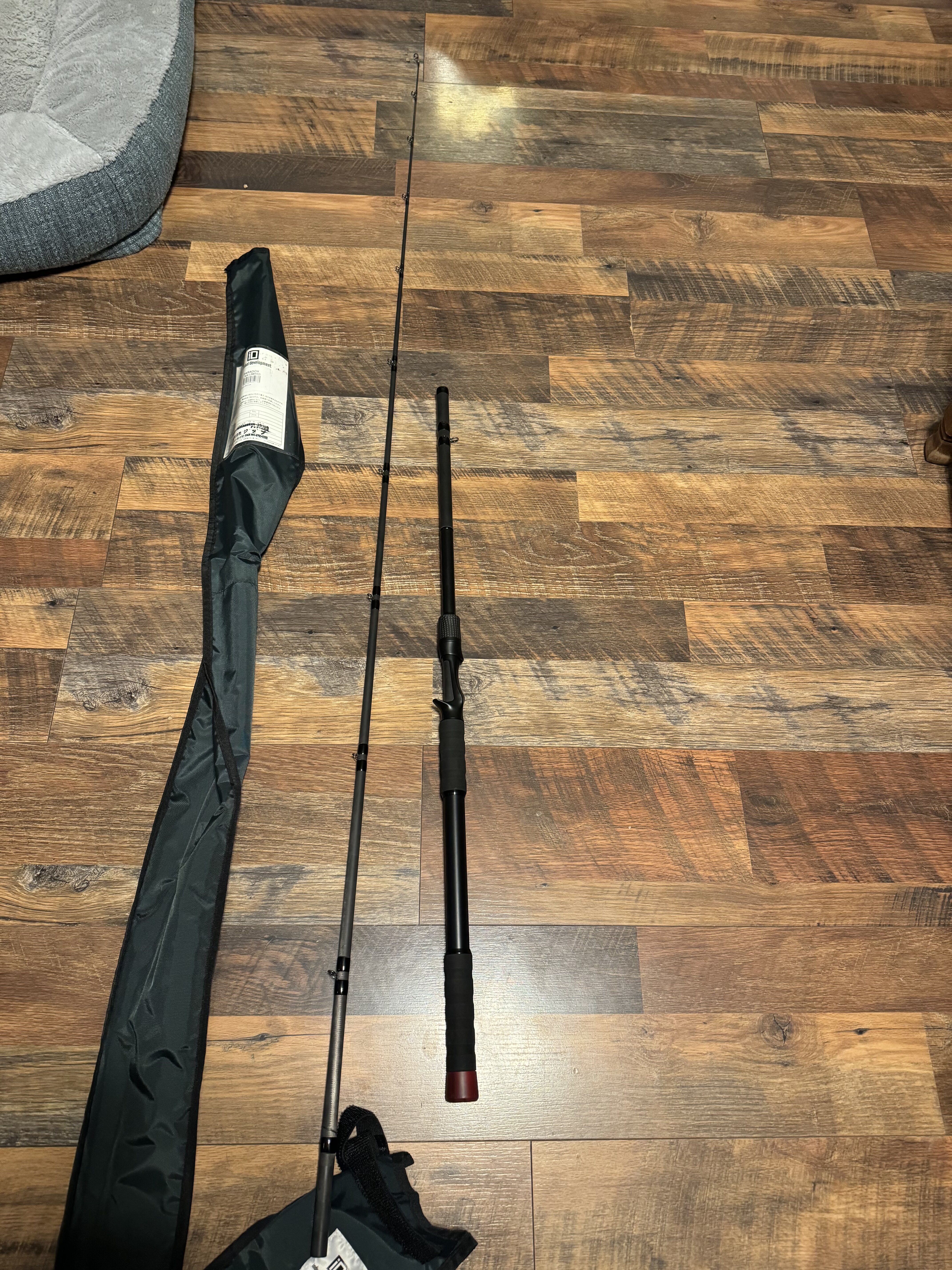 Studio composite paradox 806 limited Swimbait rod - Black Studio composite paradox 806 limited Swimbait rod - Black