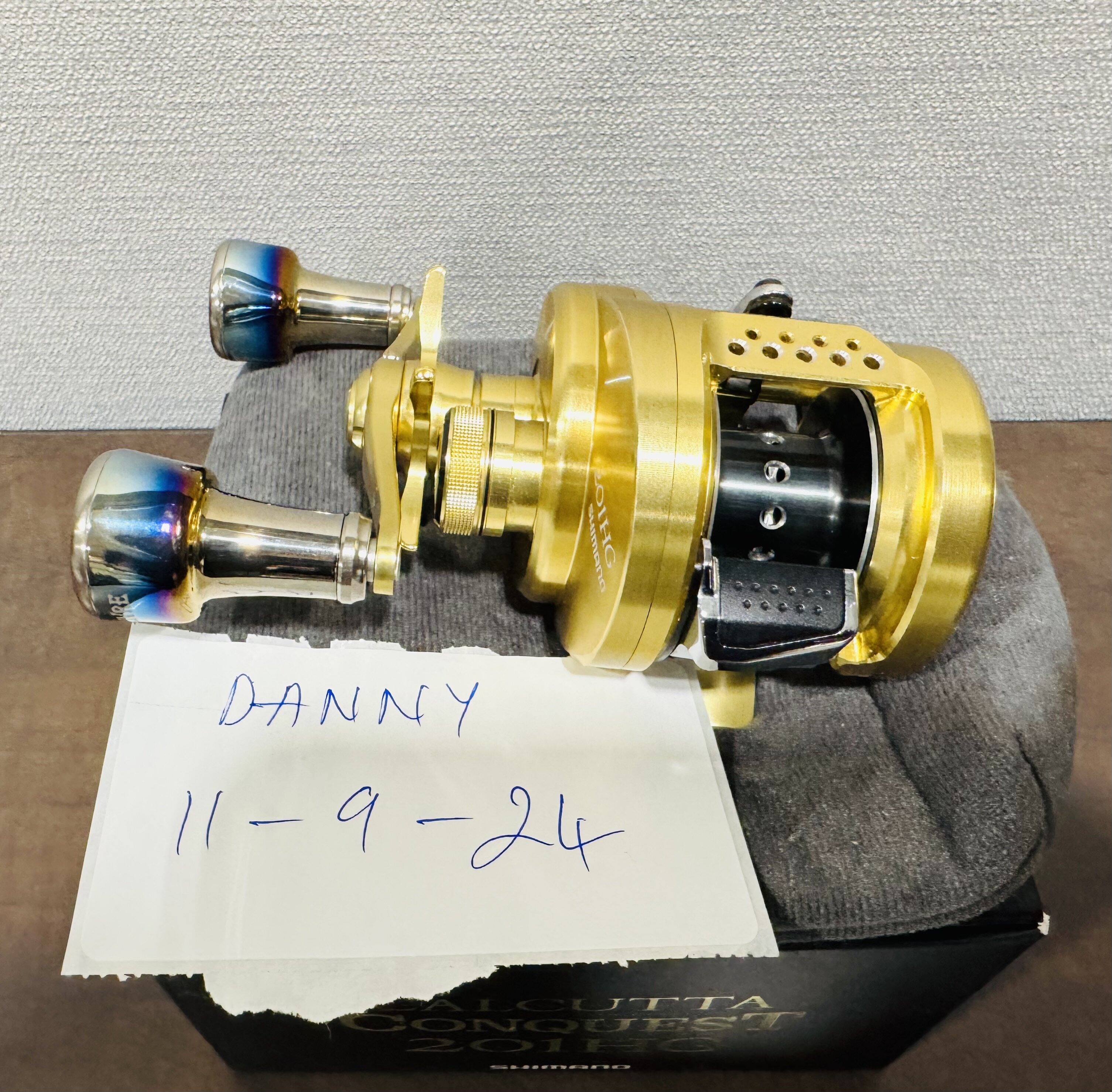 SHIMANO CALCUTTA CONQUEST 201HG ゴールド SHIMANO Calcutta Conquest 201 HG LH, Golden, One Size : Amazon.ca