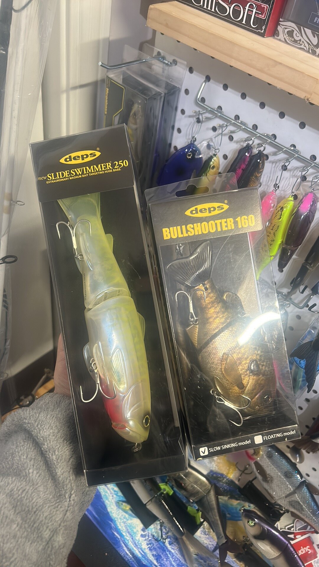 Swimbait Underground X Rago Baits D3R - Gray