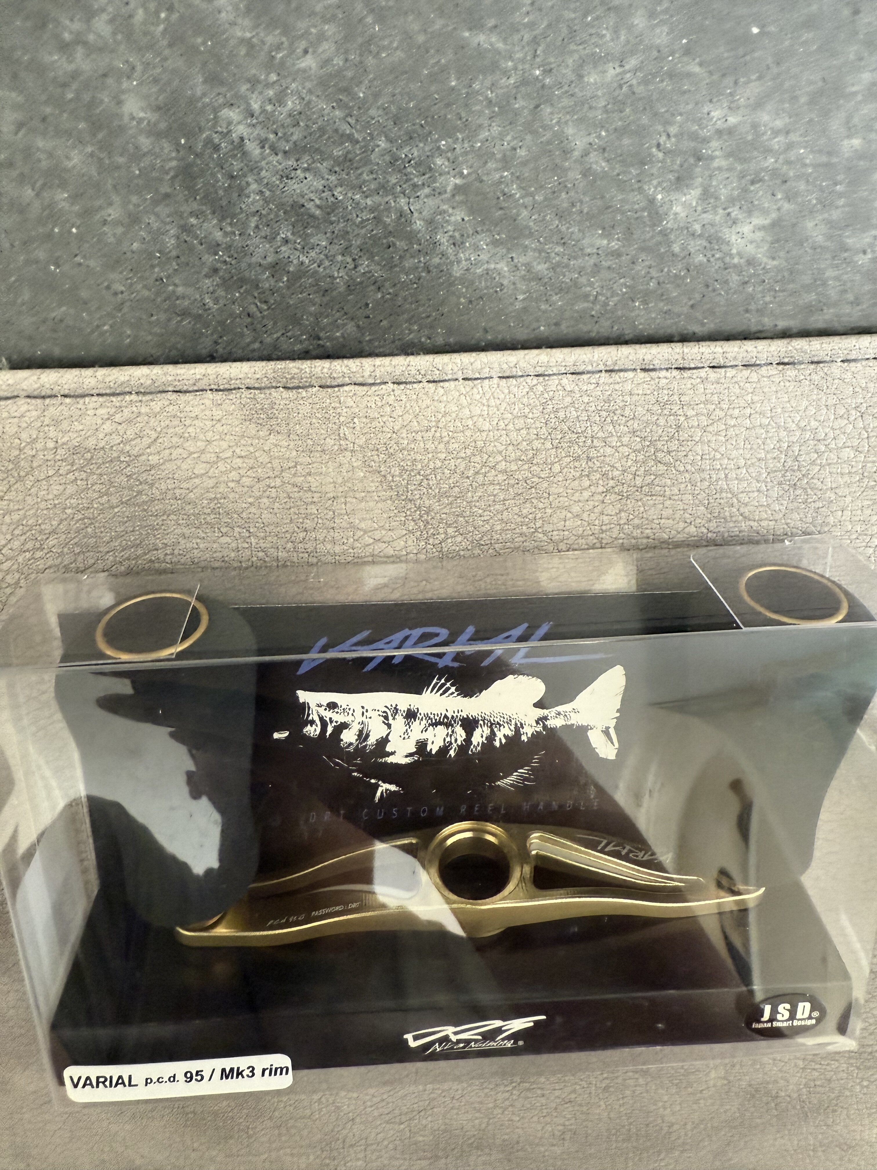 DRT Varial 95mm Gold - Black Market - Swimbait Underground