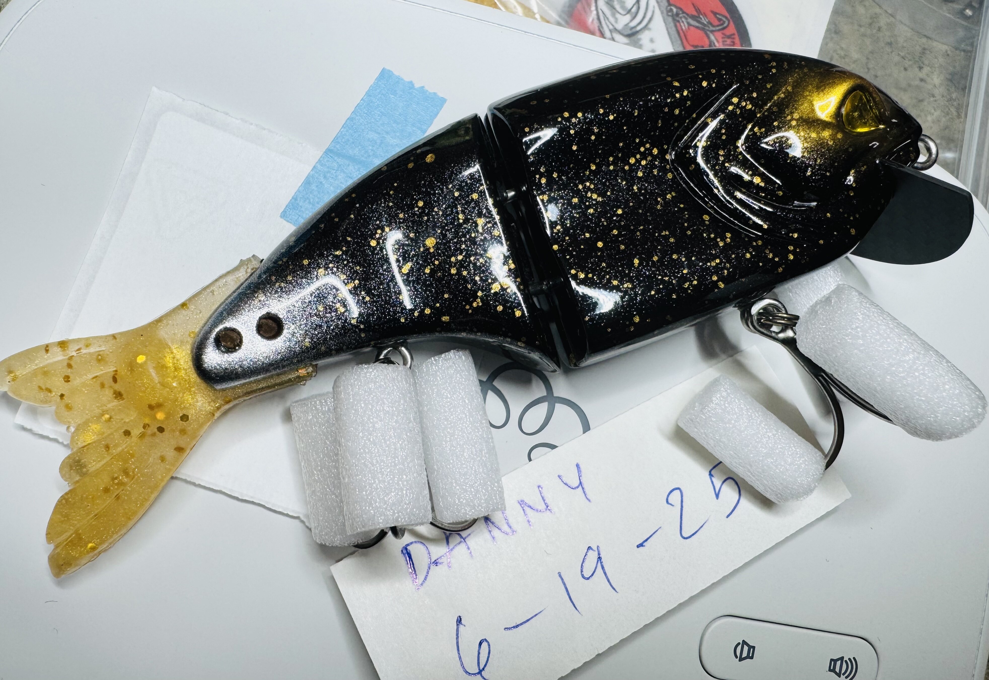 Bass rock Hihill premium cynical - Black Market - Swimbait Underground