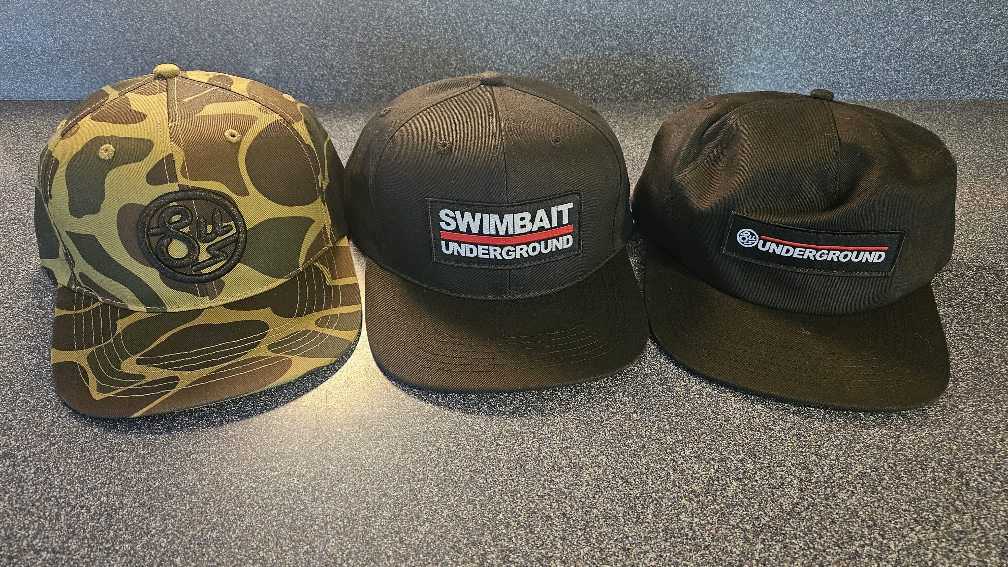 SU XL wrap and hats - Black Market - Swimbait Underground