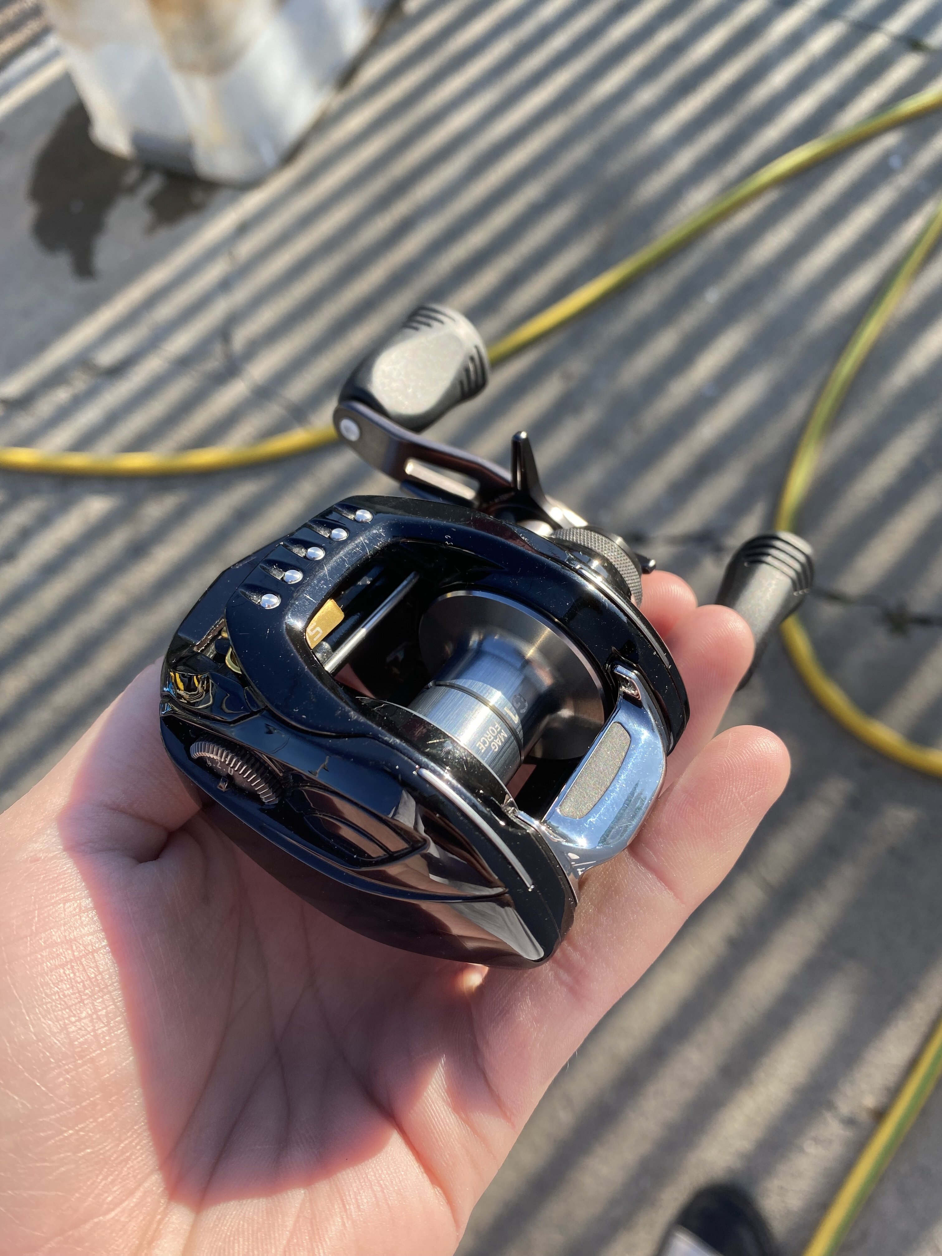 Daiwa zillion 1520 Tw Hd - Black Market - Swimbait Underground