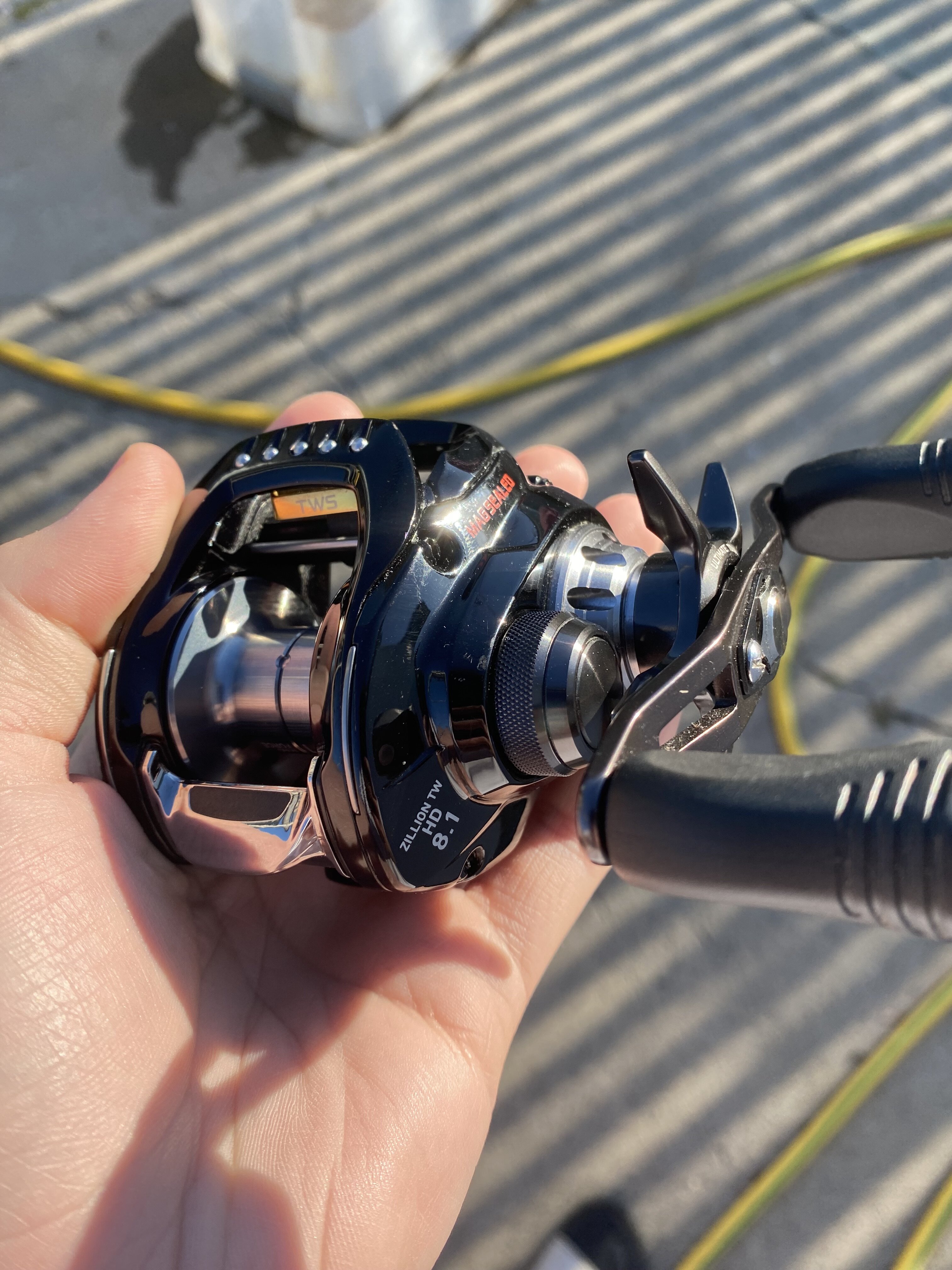Daiwa zillion 1520 Tw Hd - Black Market - Swimbait Underground