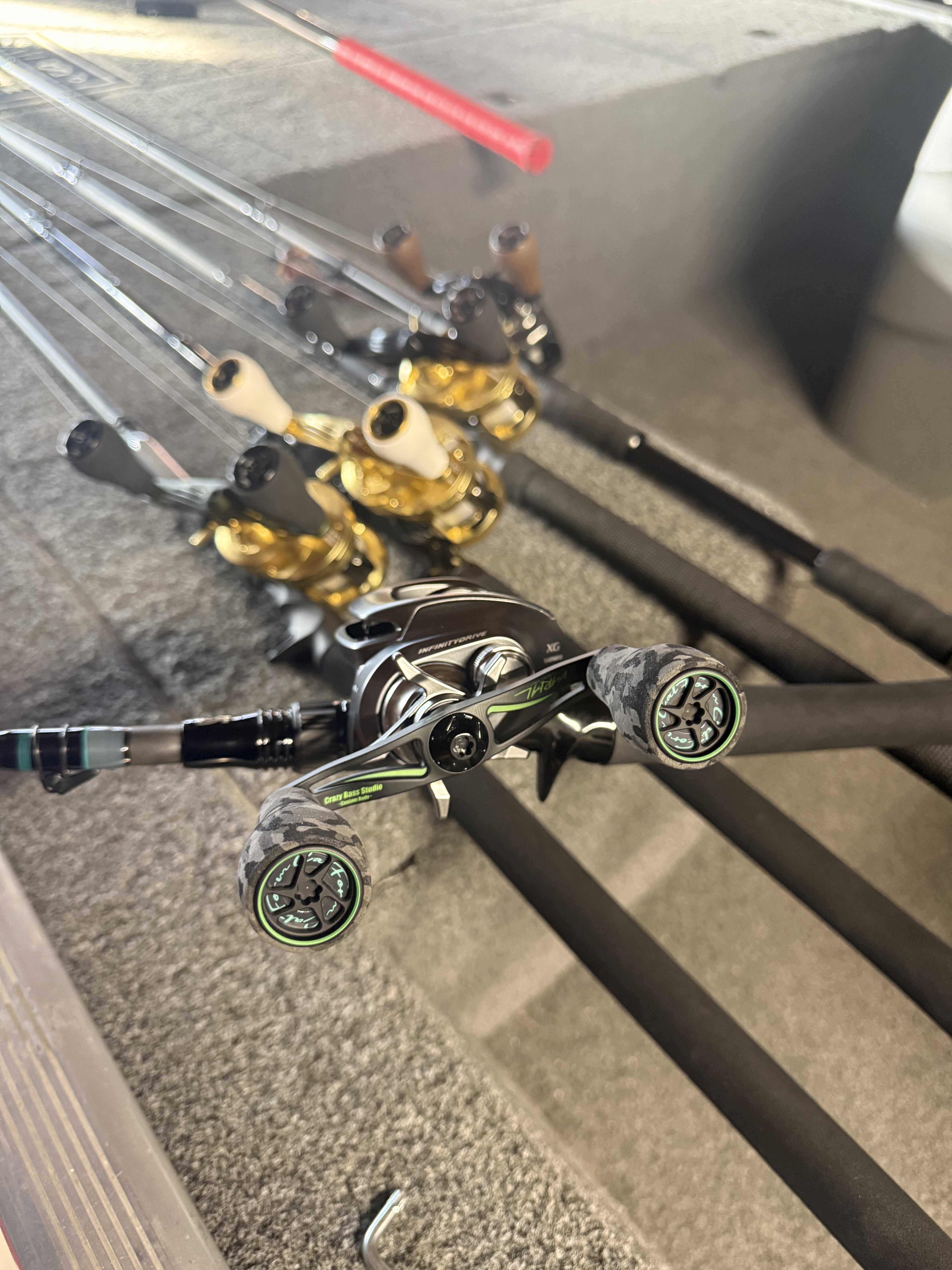 Wtb: Drt crazy bass varial 95 or 100 - Black Market - Swimbait