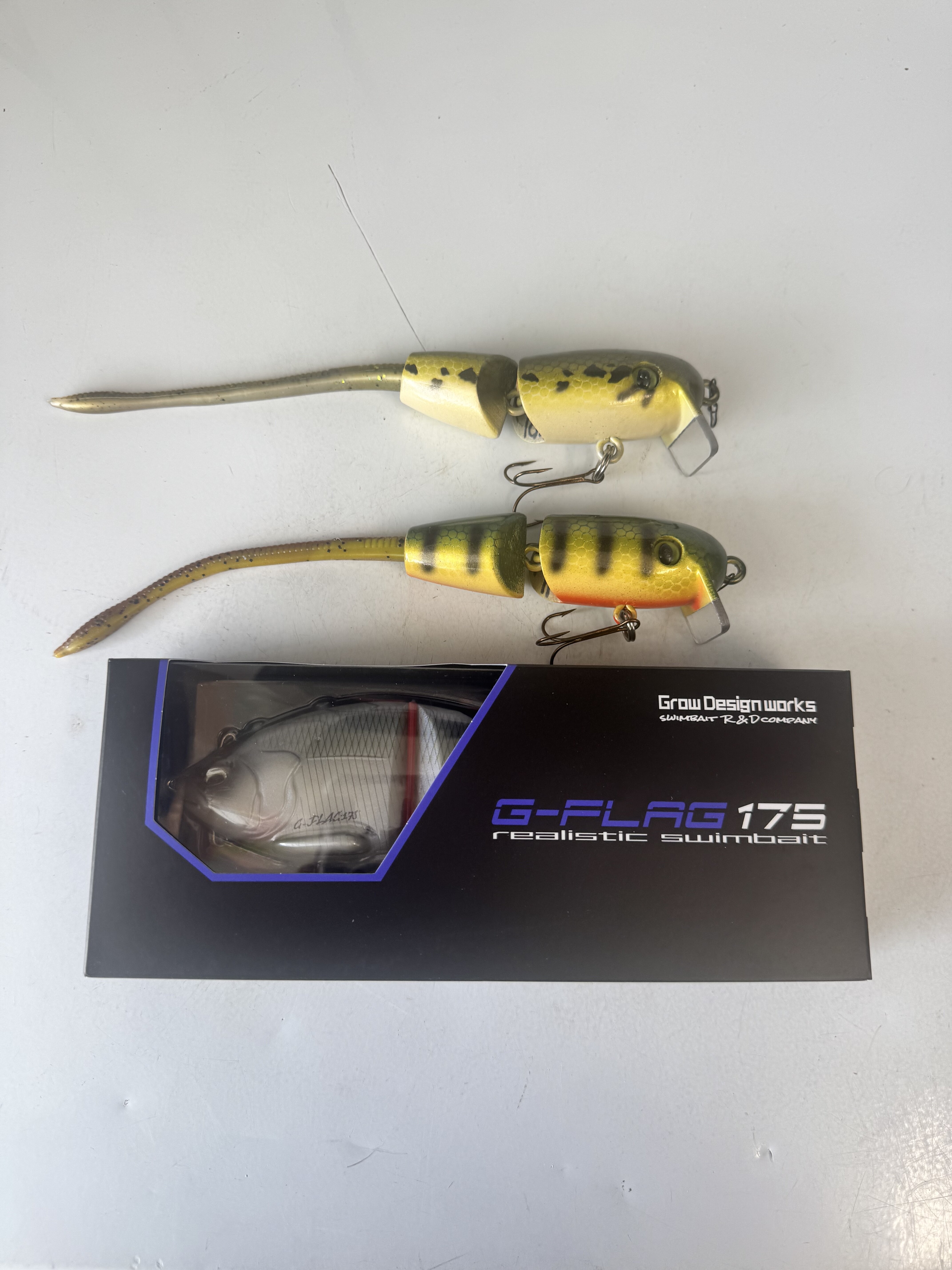 G Flag 175 , mini slammers - Black Market - Swimbait Underground