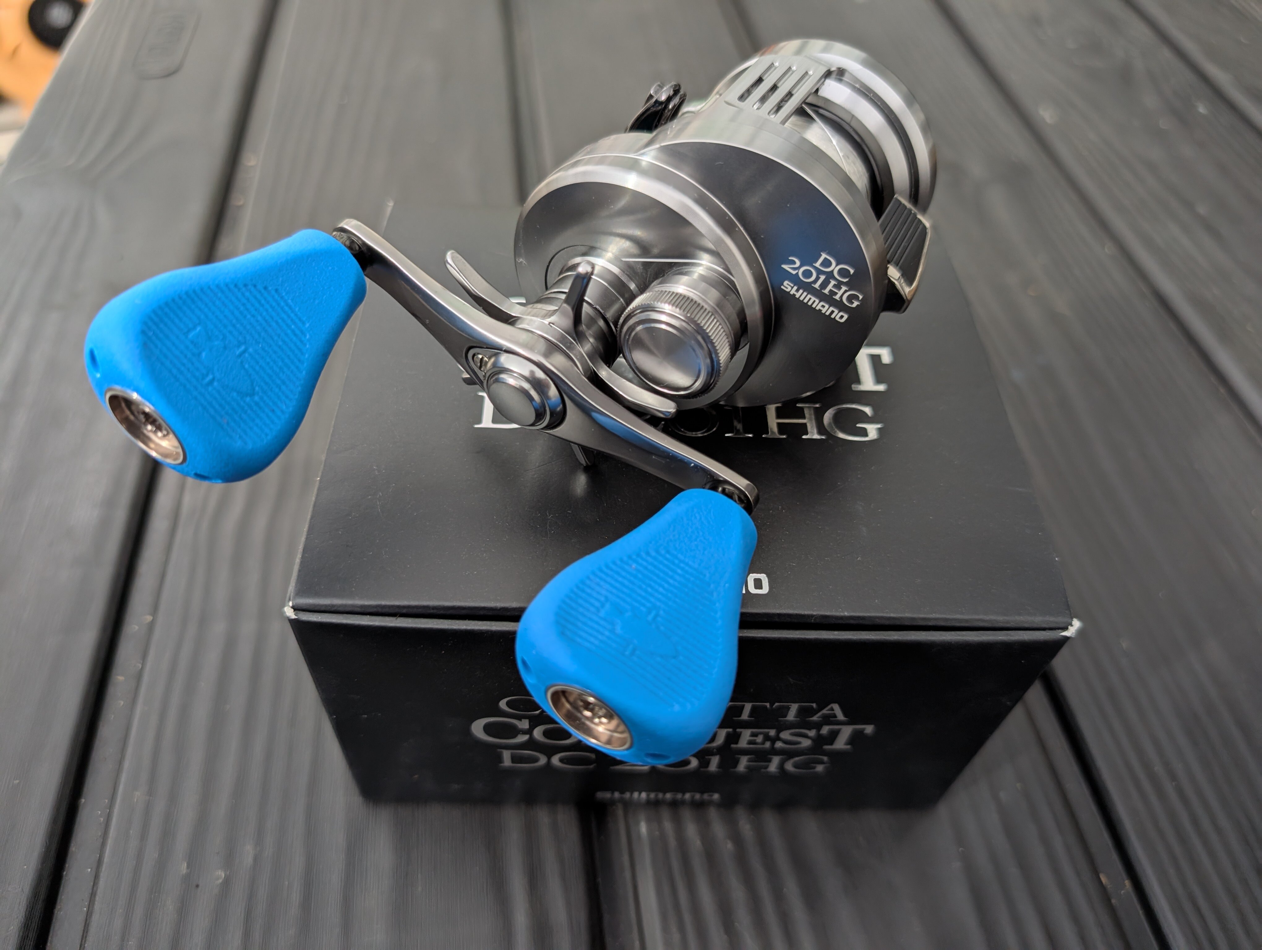 FS: New Shimano Calcutta Conquest DC 201 HG with DRT knobs - Black